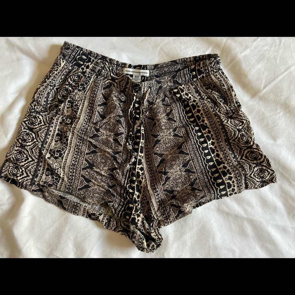 American Eagle Outfitters: drawstring shorts with pockets. Xs but will fit a S